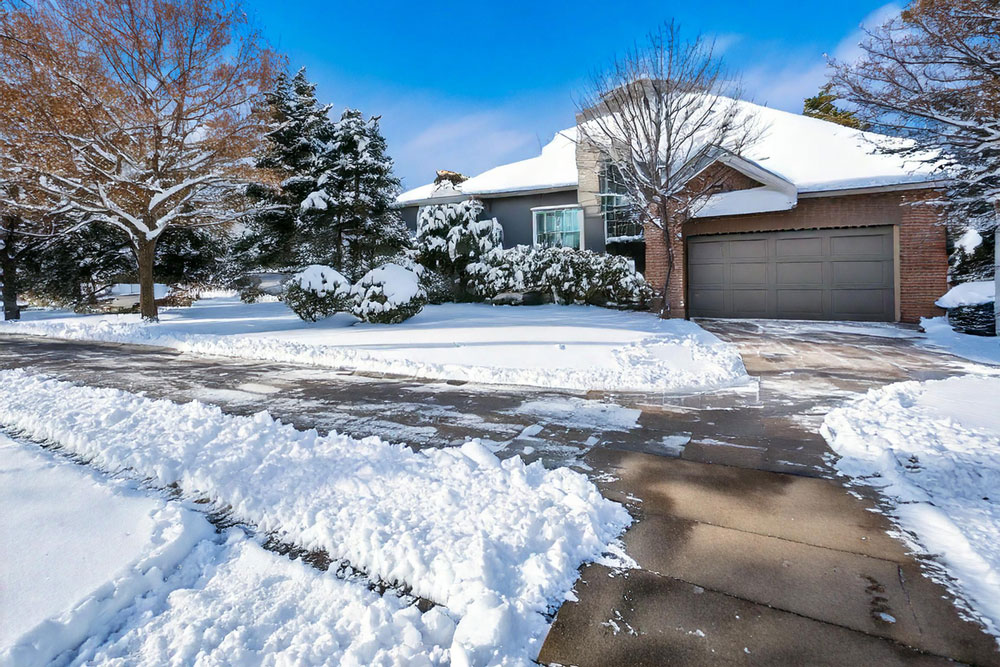 Comprehensive-Snow-Removal-&-Salt-1